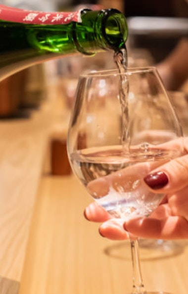 Tokyo Sake Tasting Masterclass with a Sake Expert - Trip To Japan