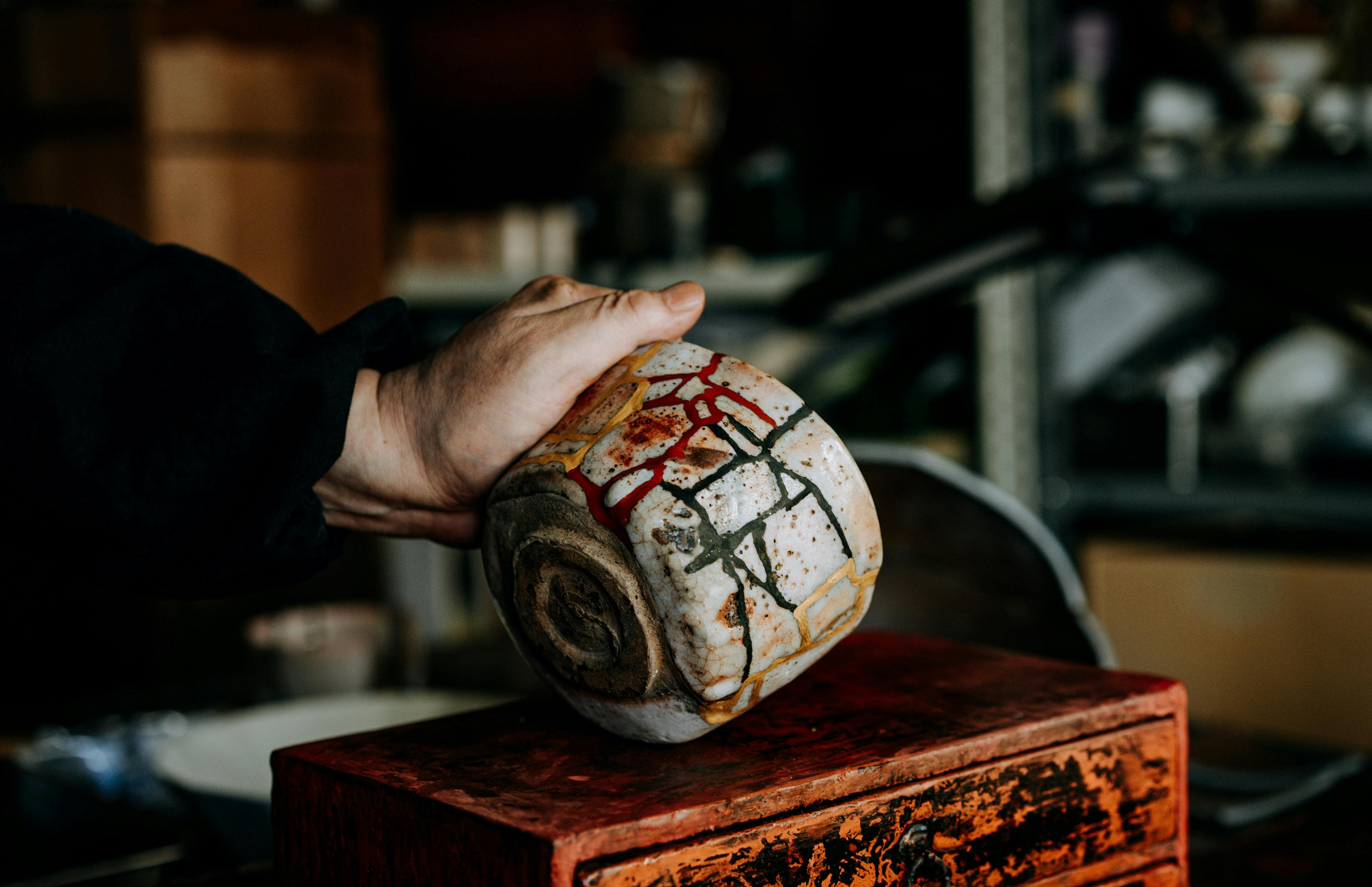 金継ぎ修復 陶器 茶碗 上野焼　KINTSUGI JAPAN 金継ぎ修復 陶器 茶碗 上野焼 KINTSUGI JAPAN（東京の金継ぎ教室