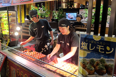 Osaka Street Food