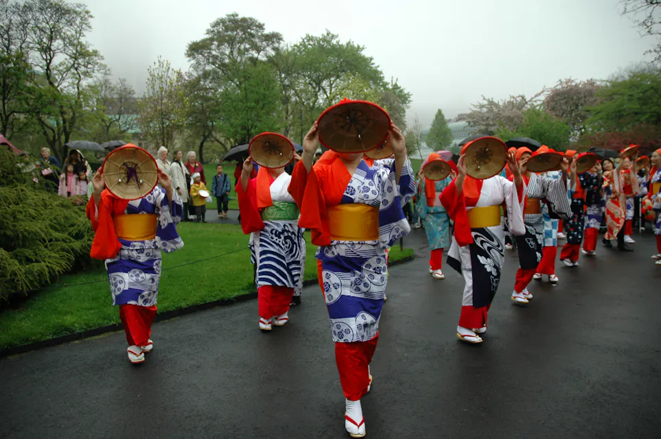 Hanagasa Odori