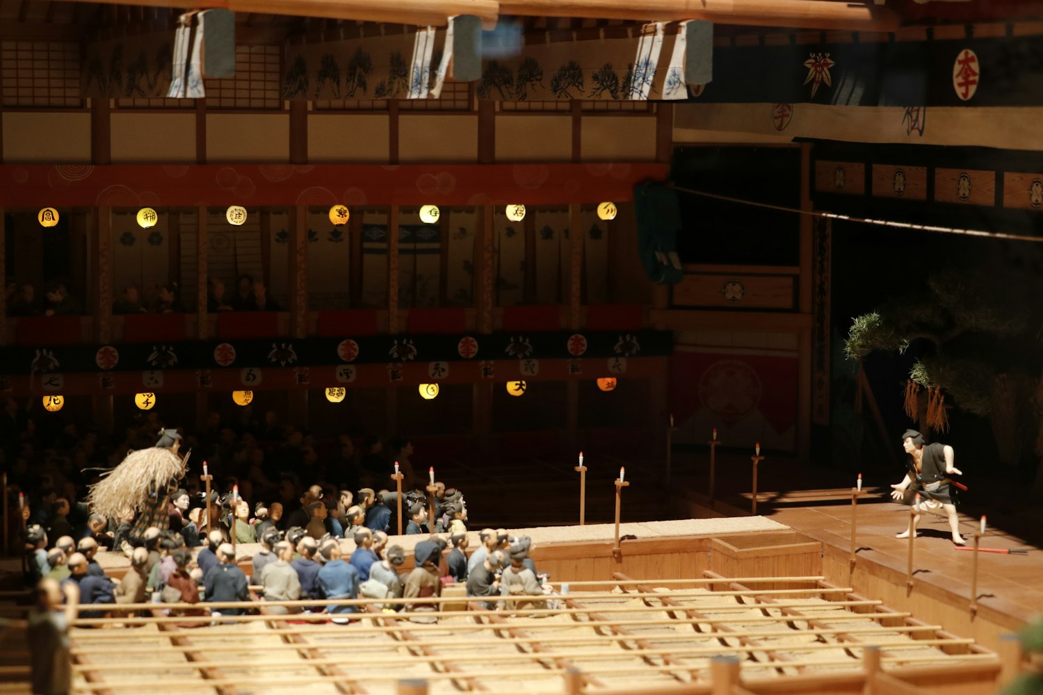 A diorama depicting a Japanese kabuki play during the Edo period