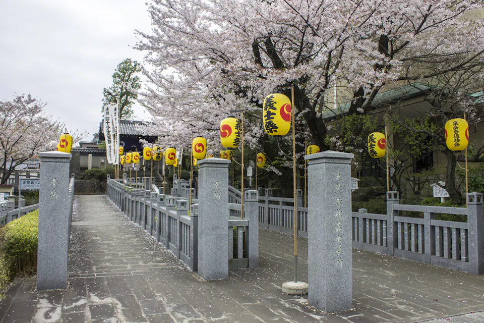 The final resting place of Asano Naganori and his 47 ronin
