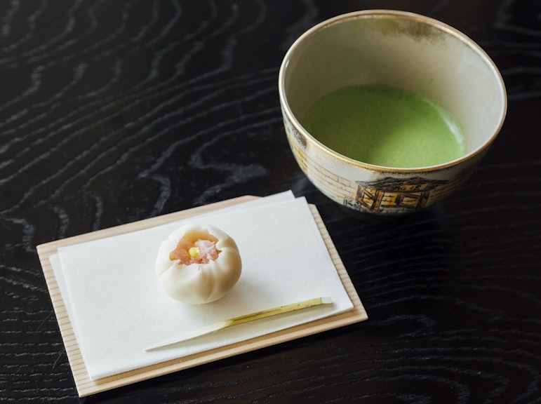 다도 체험: 리큐 & 아키코의 사카이 전시에서 류레이 테이차