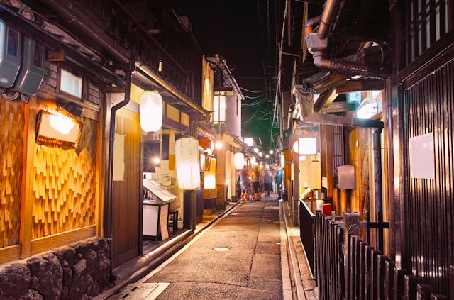 Pontocho Alley, Kyoto: Things to Do, Attractions & Tips - Trip To Japan