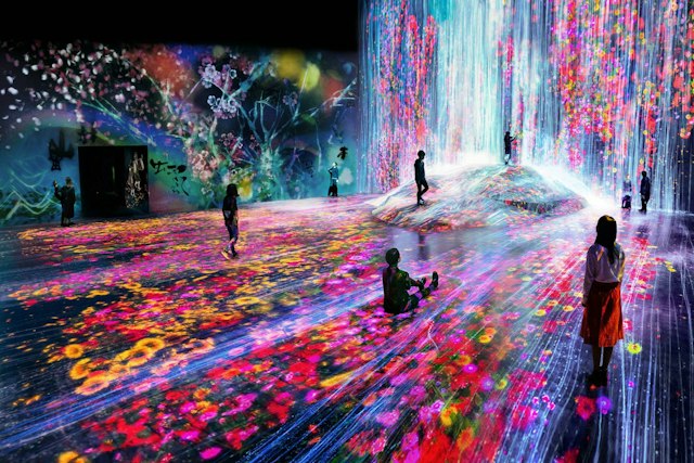 TeamLab Borderless in Tokyo: Highlights, Access & Tips - Trip To Japan