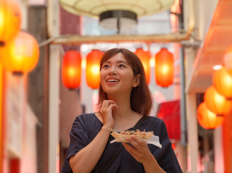 大阪道頓堀昼間の食べ歩きツアー