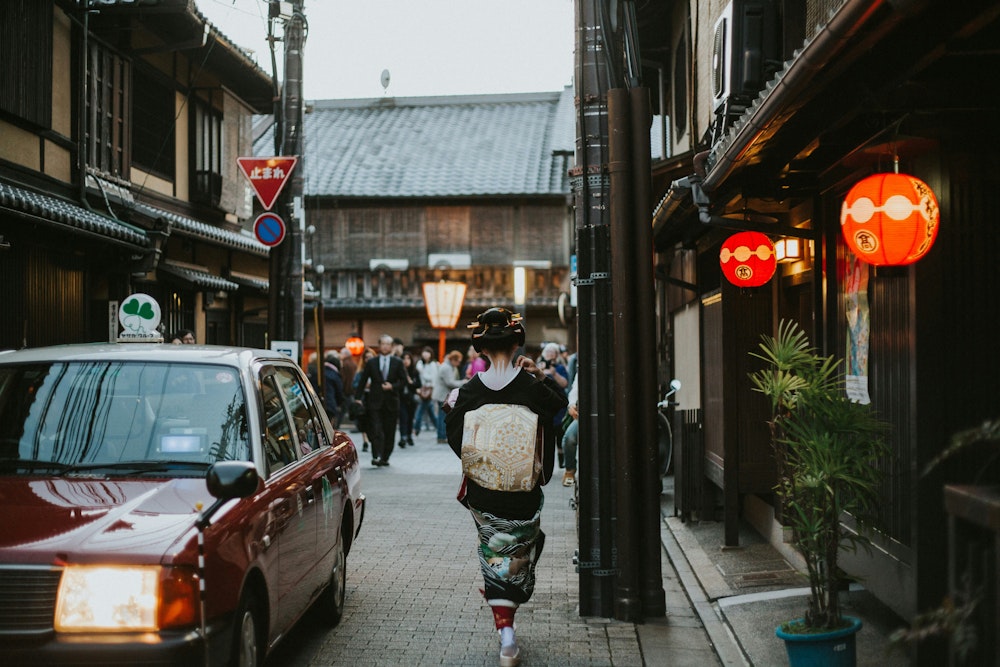 Hanamikoji-dori