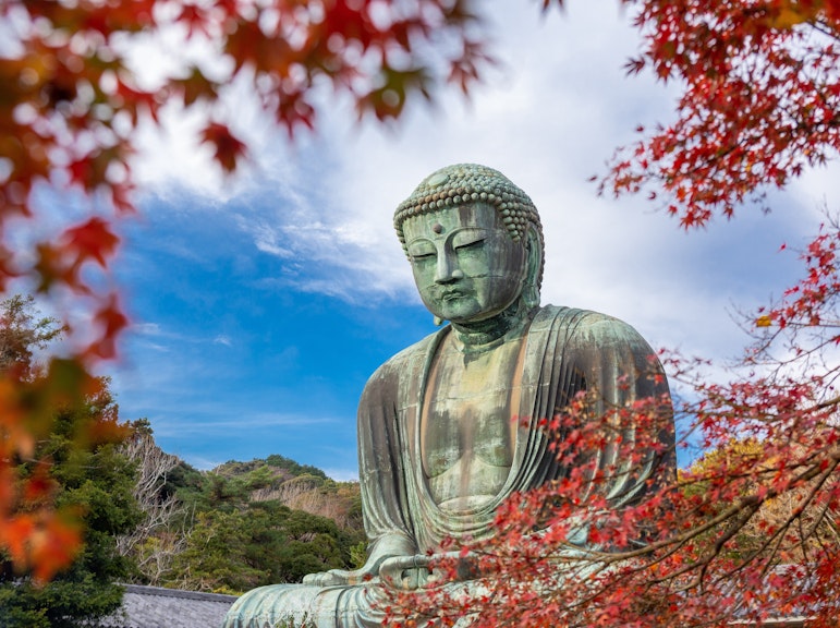 鎌倉のトレイルを探る:大仏をフィーチャーした歴史的ハイキングアドベンチャー