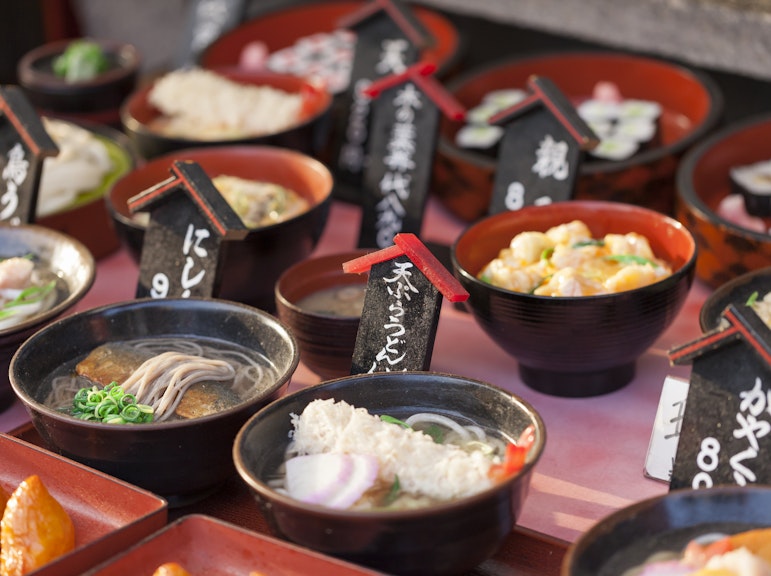 京都のナイトライフを発見:エキスパートガイドとバー巡り