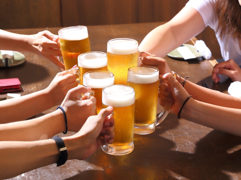 All-inclusive Hiroshima Nighttime Food and Cultural Tour