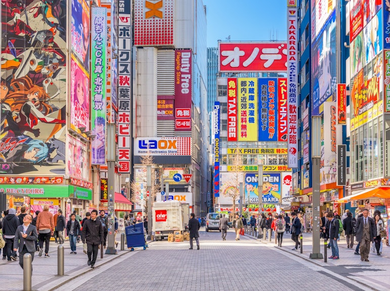 아키하바라 탐방: 오타쿠를 위한 사진 및 문화 가이드