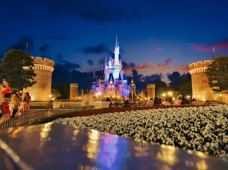 東京ディズニーランドの魔法を体験しよう - あなたの夢が現実になる場所!