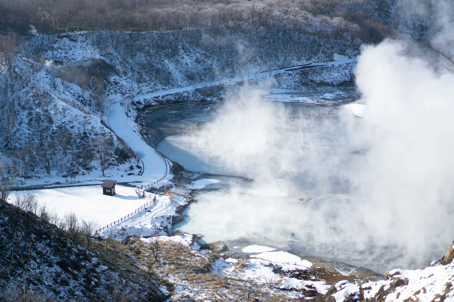 Oyunuma (Noboribetsu City, Hokkaido, Noboribetsu Onsen Town) Oyunuma