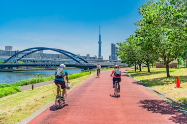 Cycling in Tokyo