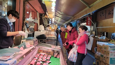 Tsukiji Market Breakfast Tour