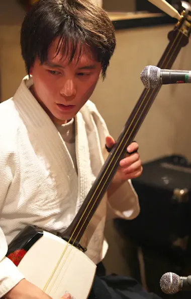Shamisen Playing Experience Shamisen Playing Experience