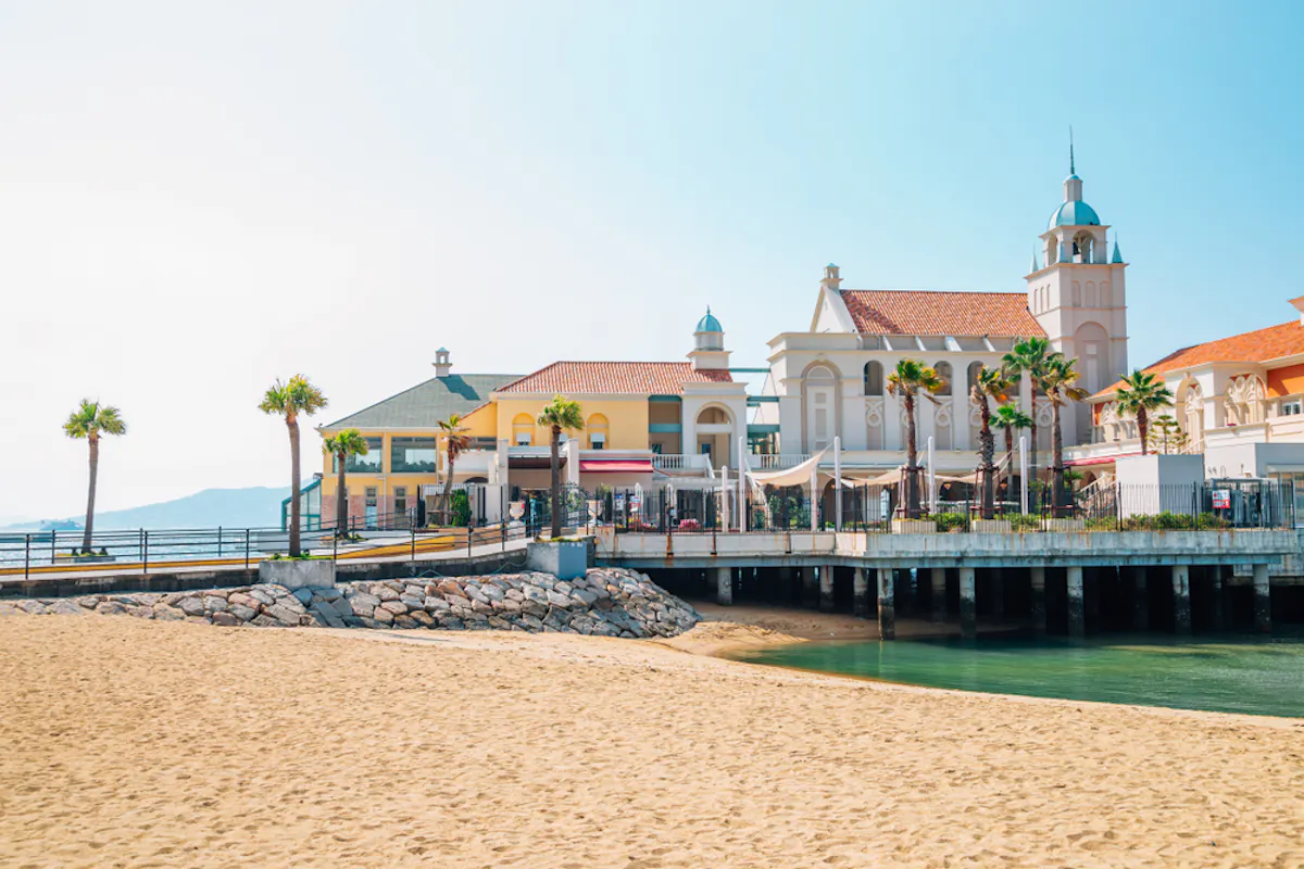 Momochi Seaside Park Momochi Seaside Park