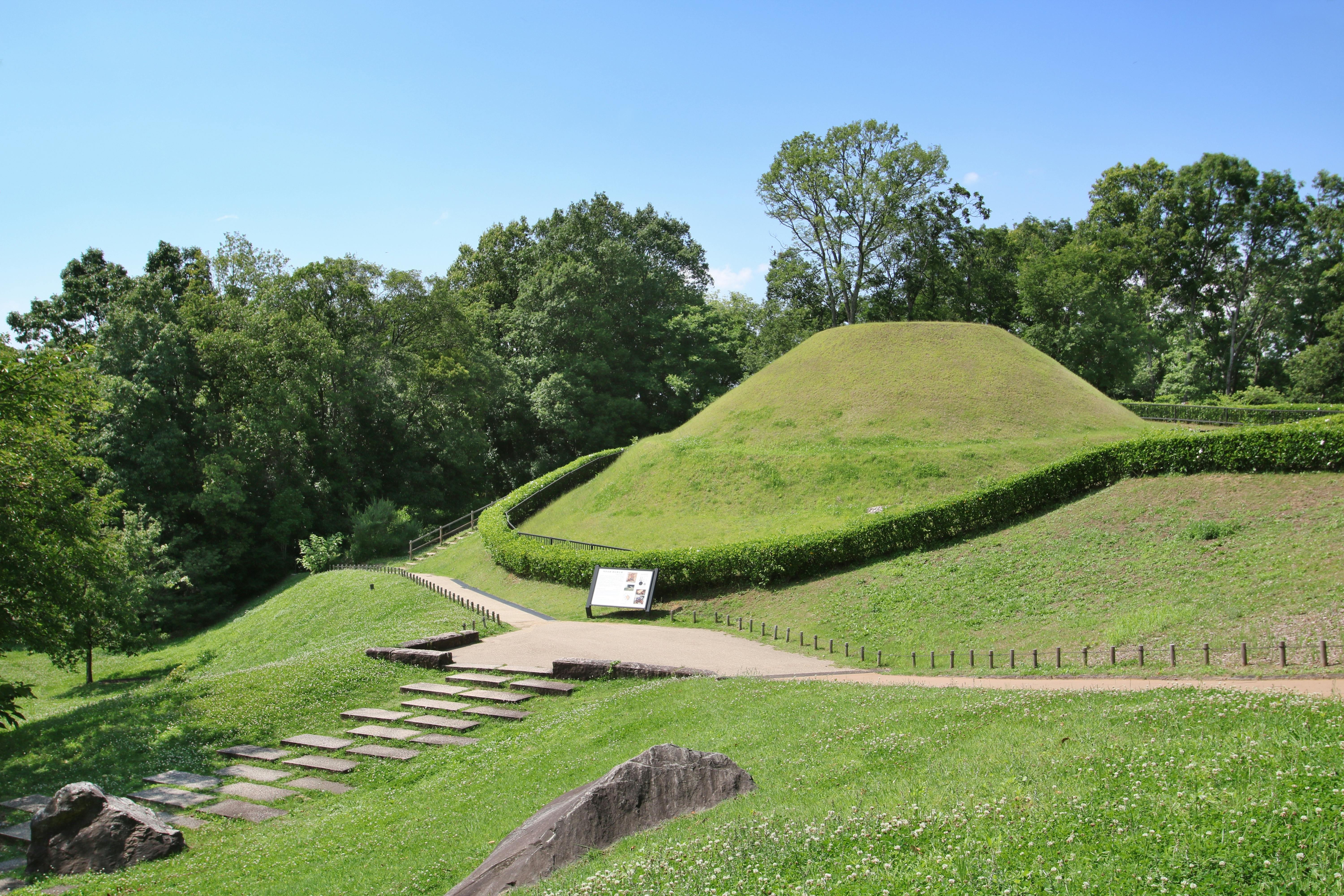 Takamatsuzuka Tomb