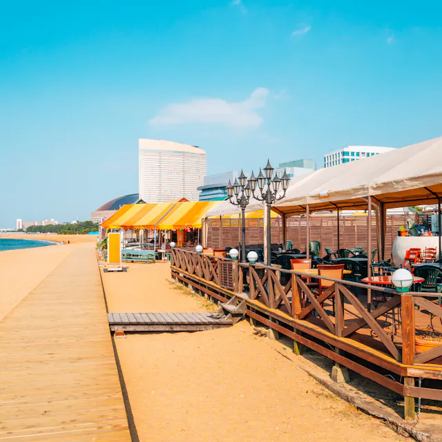 Momochi Seaside Park Momochi Seaside Park