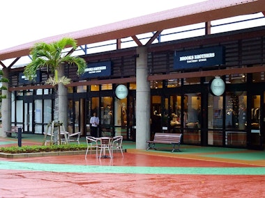 Okinawa Outlet Mall Ashibinaa