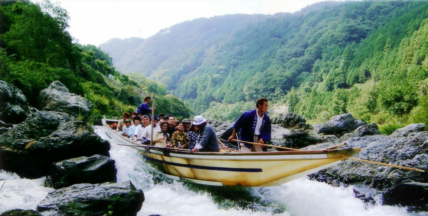 Arashiyama Tour: Sagano Train & Hozugawa Boat Ride - Trip To Japan