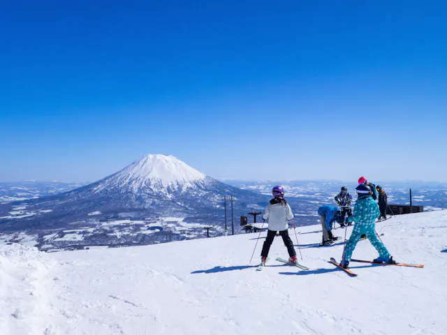 About Hirafu Skiing