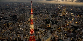 Tokyo Sunset Flight