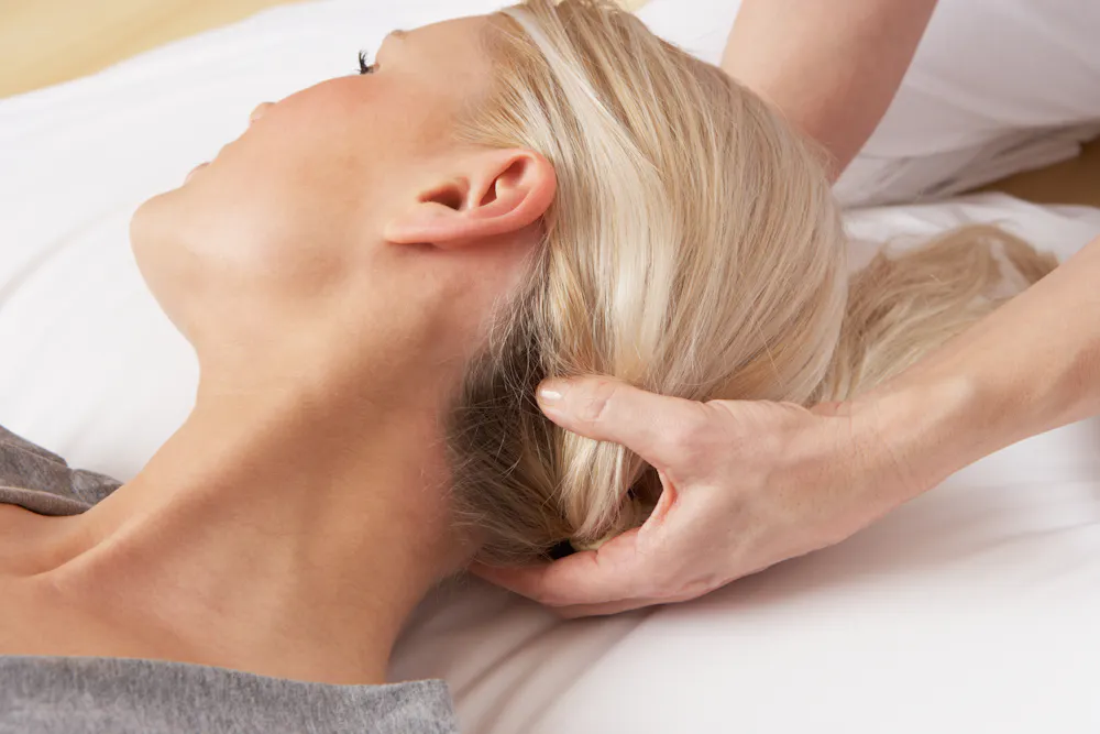 Head Massage Blonde