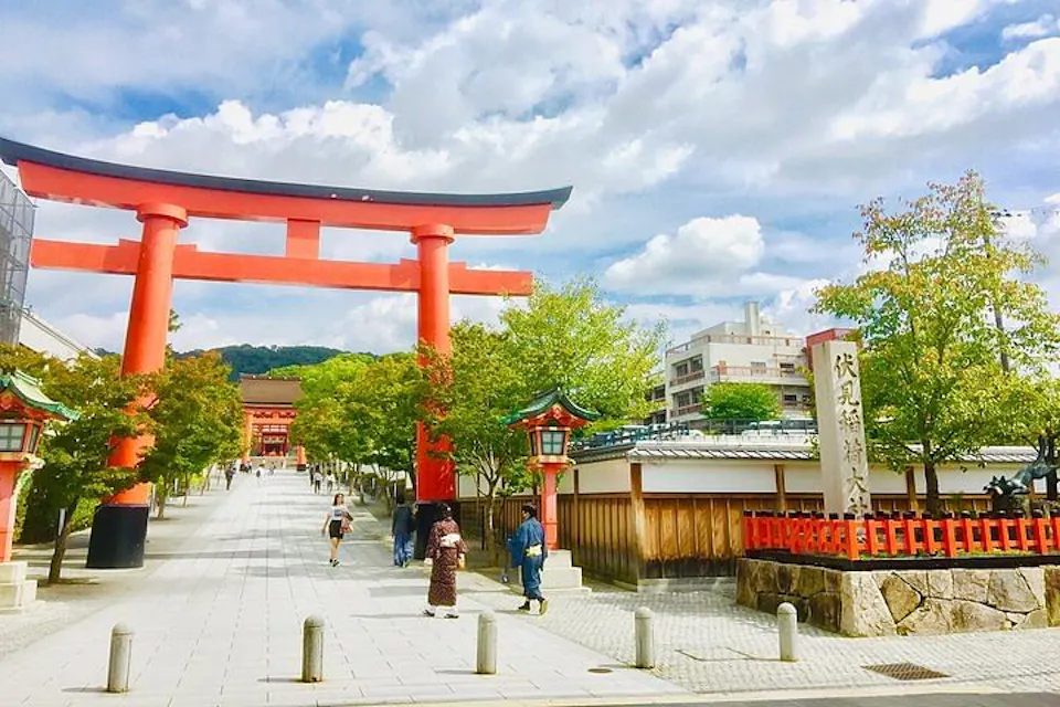 Fushimi Inari Taisha Tour