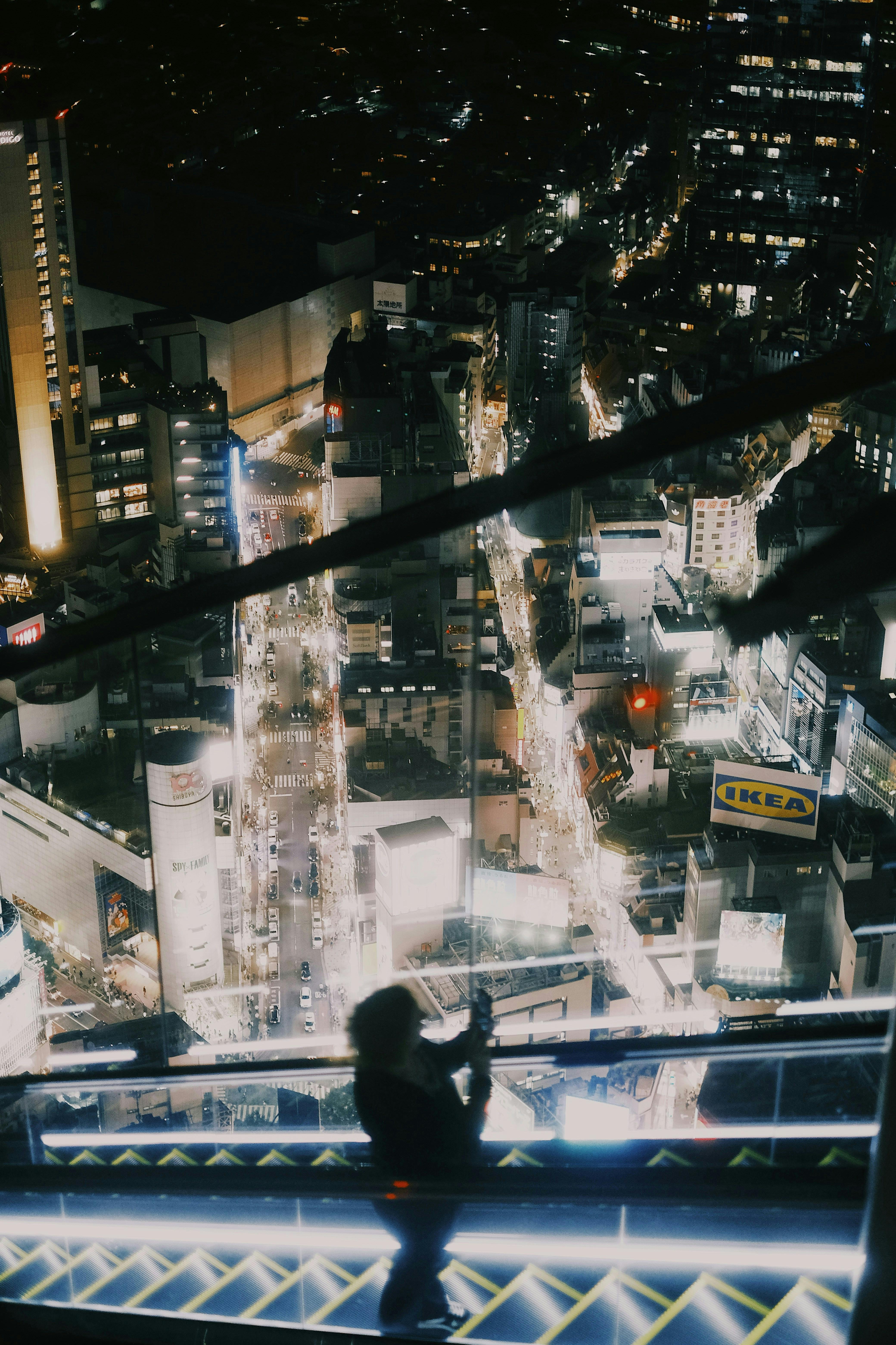 石垣定哉　エンパイヤビルの見える夜景　4F Shibuya sky - Trip To Japan