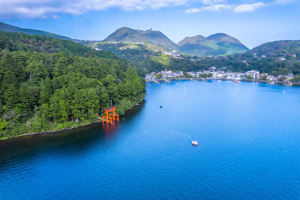 Hakone Shrine