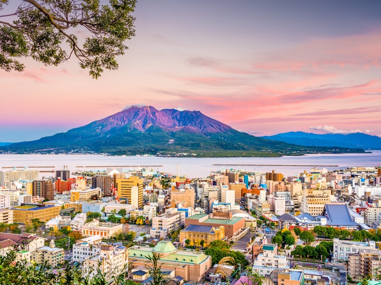 鹿児島市ビューバスで鹿児島の観光スポットを巡る