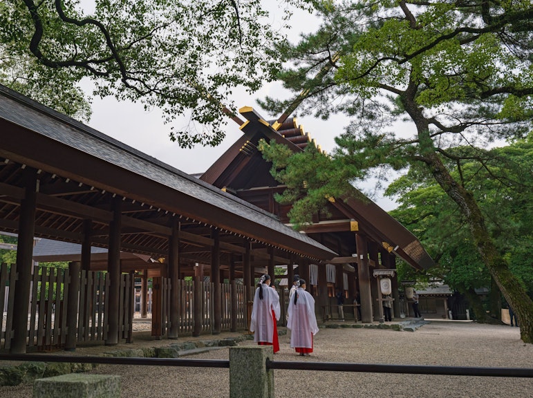 名古屋の熱田神宮と白鳥庭園への半日ガイドツアー