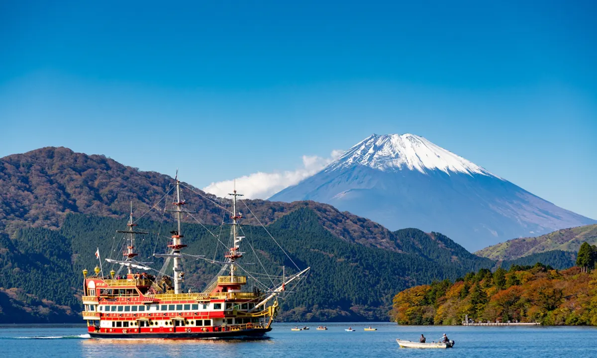 Lake Ashi Cruise Lake Ashi Cruise