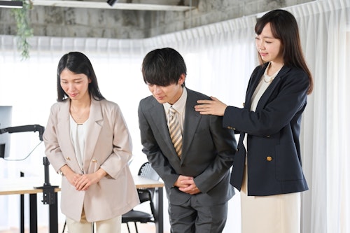 How to Behave in Japan