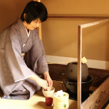 Practicing Zen through Tea Ceremony Practicing Zen through Tea Ceremony