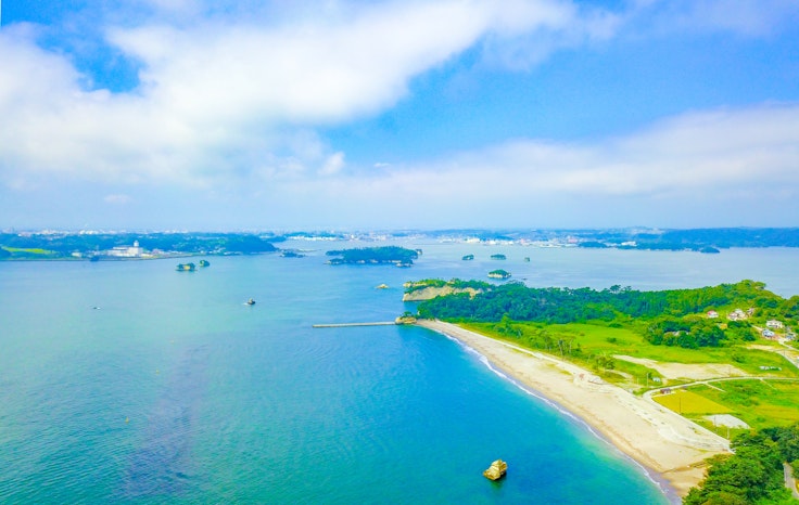 Katsurashima Beach