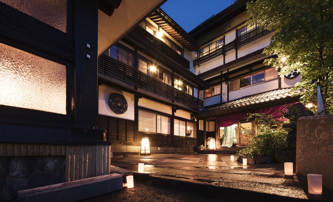 Deep Mountain Villa Takamiya