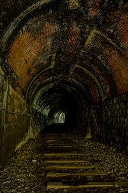 Former Fukuchiyama Line Tunnel Trace