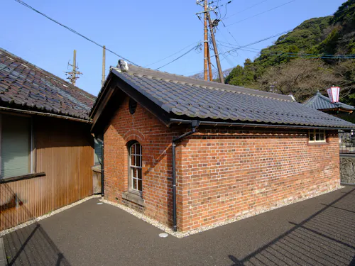 Former Tsuruga Port Station Lamp Hut Former Tsuruga Port Station Lamp Hut