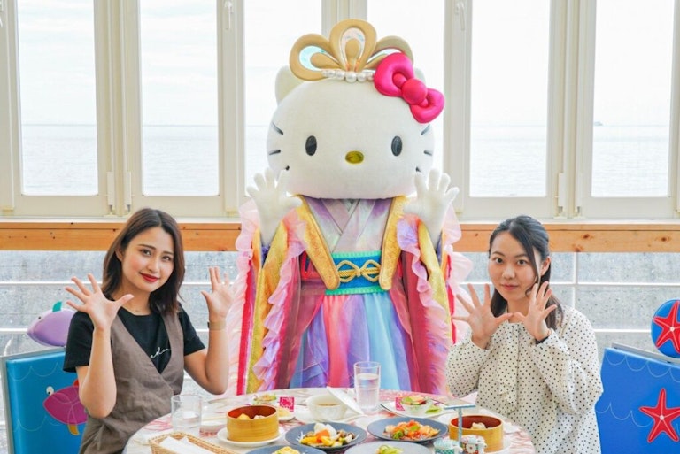 Hello Kitty Smile