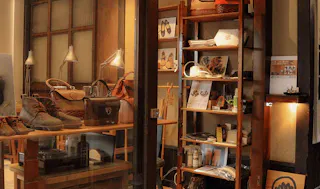 Kyoyuzen Experience Studio Marumasu Nishimuraya