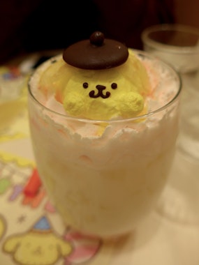 Pompompurin Cafe
