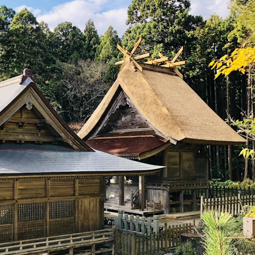 Tamawakasu-mikoto Shrine Tamawakasu-mikoto Shrine