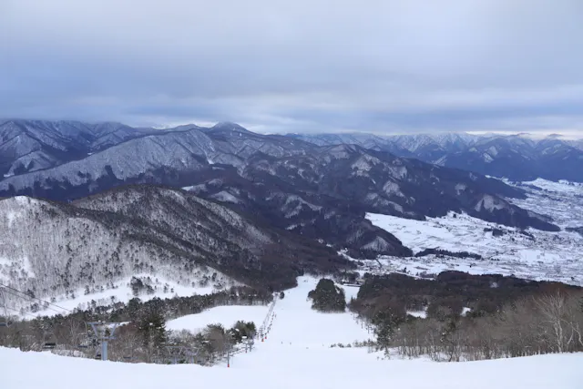 Yomase Onsen Ski Resort