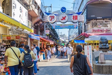 Tokyo Street Food Guide: 5 Best Spots for Foodies