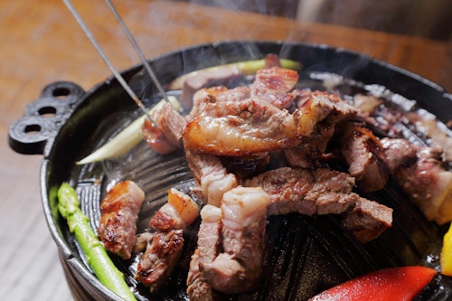 Hokkaido's specialty, grilled lamb meat with plenty of nutrition and deliciousness