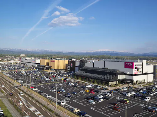 Aeon Mall Shinkomatsu Aeon Mall Shinkomatsu