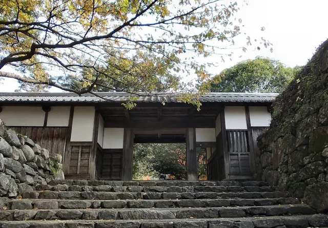 Akizuki Castle Ruins