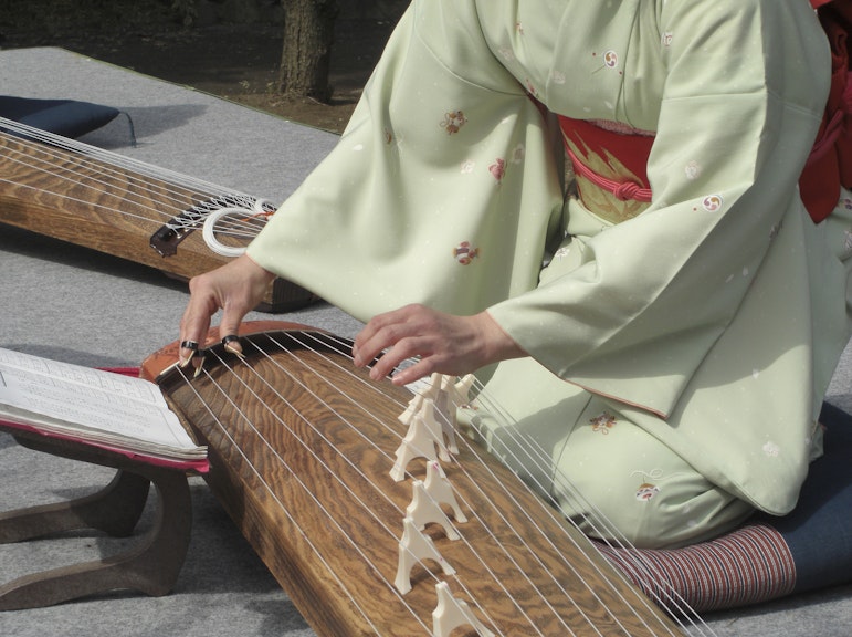 Traditional Concert and Koto Experience in a Private House